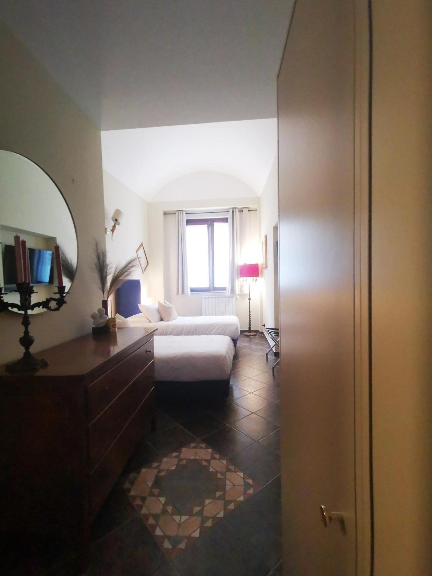 Arcapartaments Vercelli Buitenkant foto