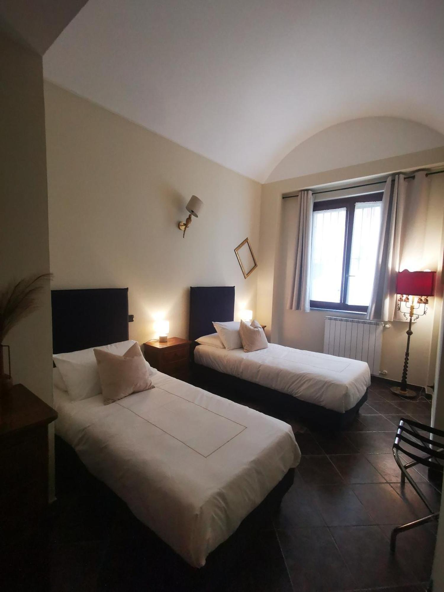 Arcapartaments Vercelli Buitenkant foto