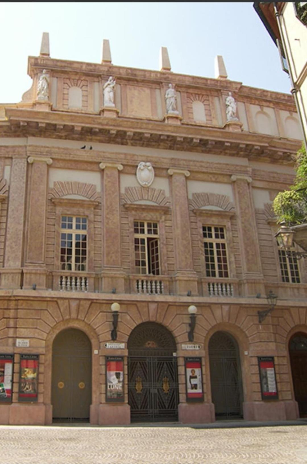 Arcapartaments Vercelli Buitenkant foto